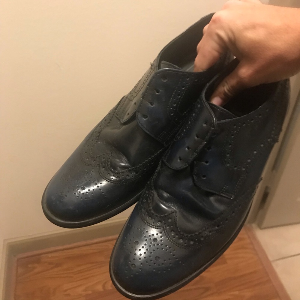 ASOS Blue/Black Wingtip Low Top Shoes very stylish